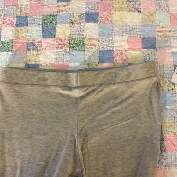 Moreno Gray Flare Leggings - Picture 5 of 6